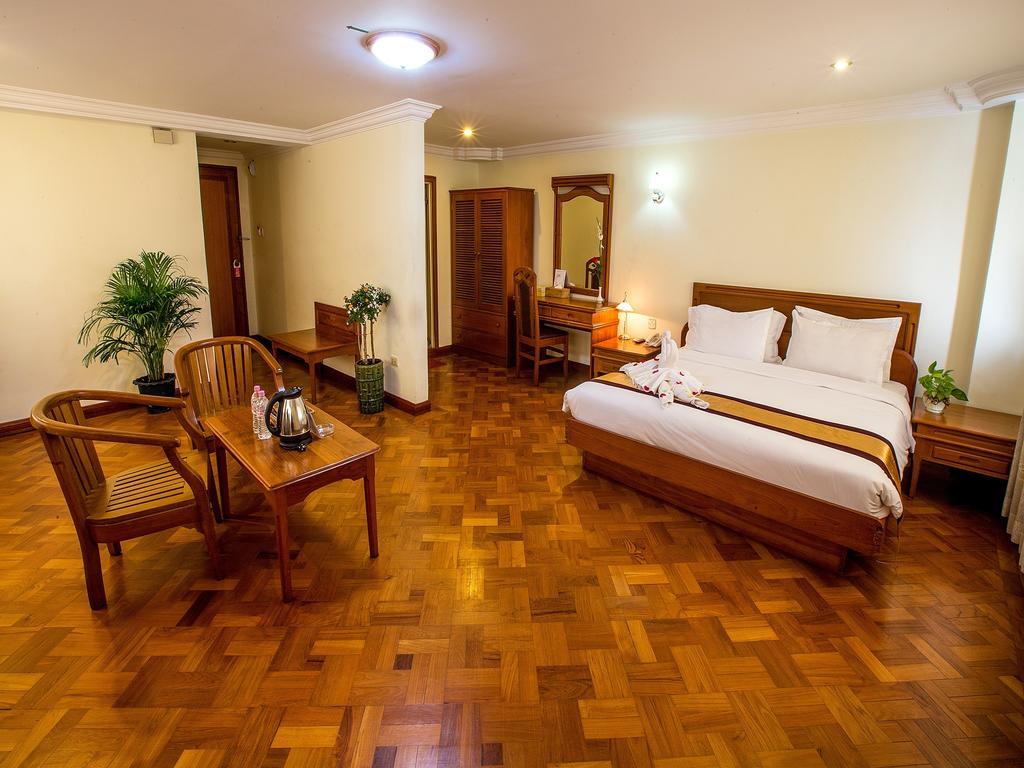 City Hotel Yangon